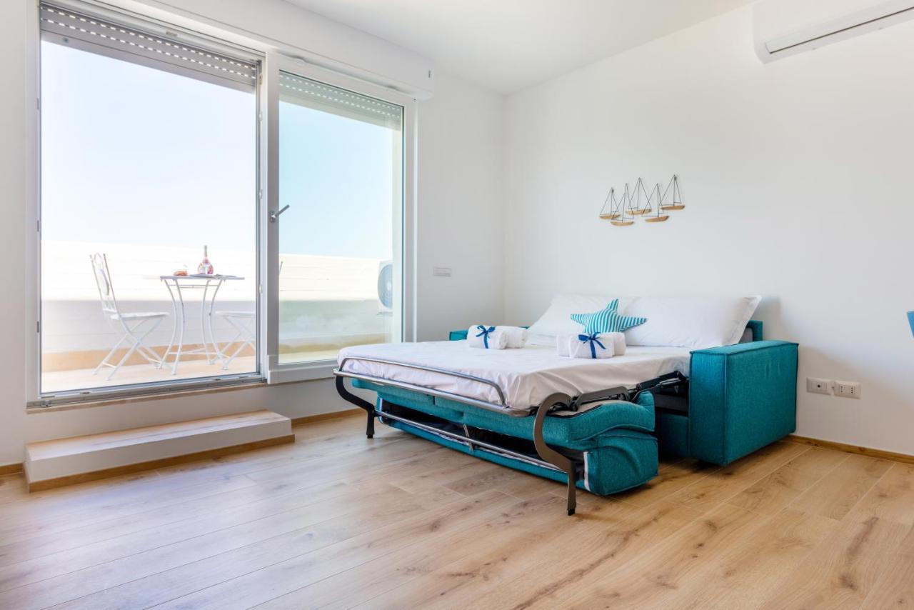 Waterfront Apartment With Seaview Balcony Bari Eksteriør bilde